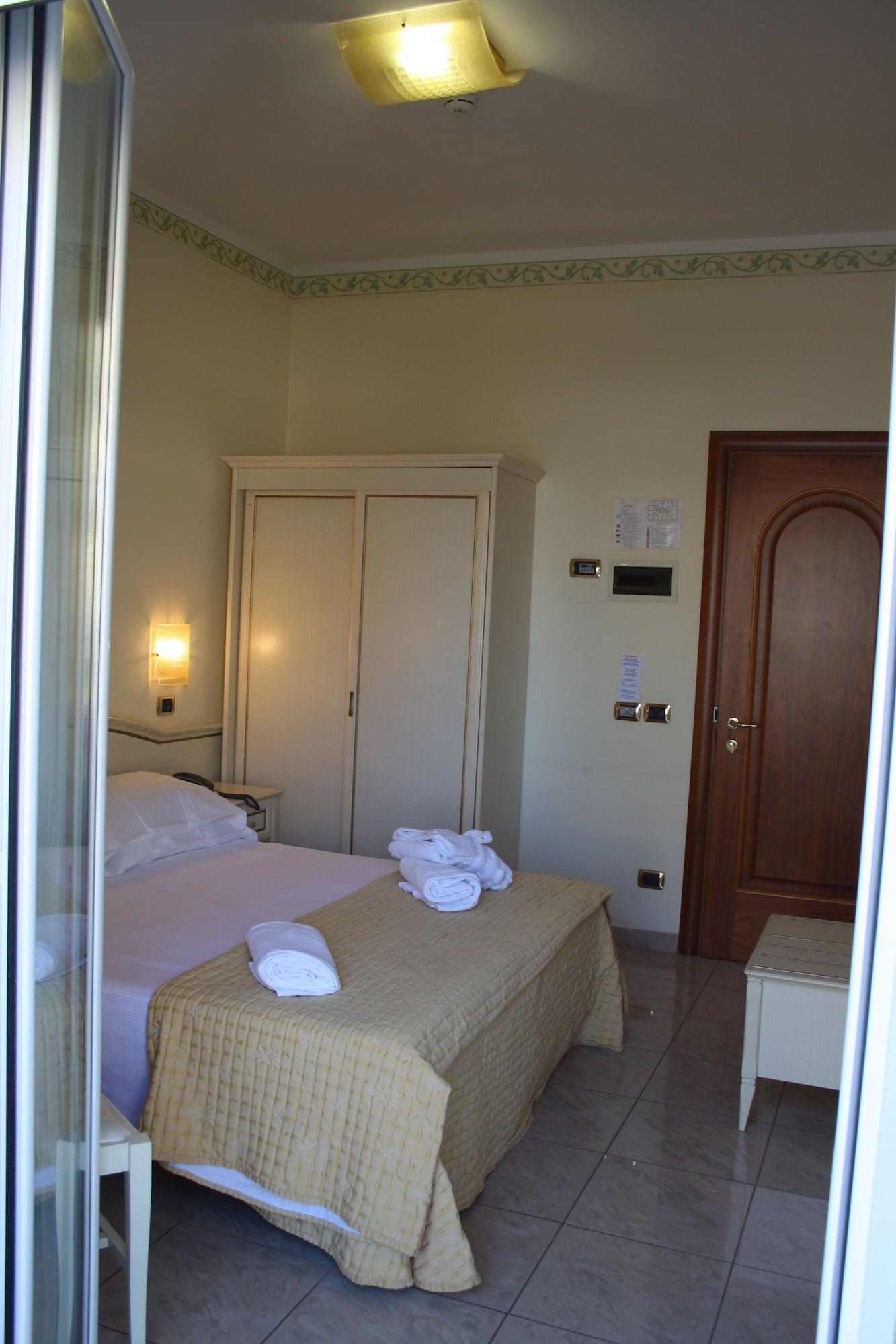 Hotel Gaston ริมินี ภายนอก รูปภาพ