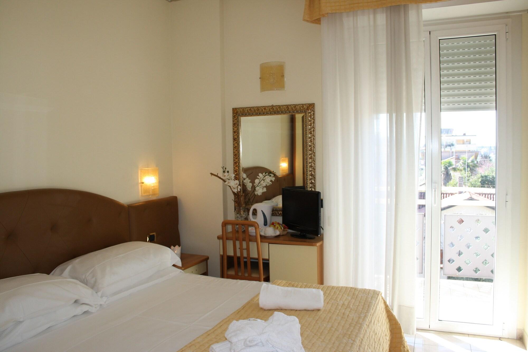Hotel Gaston ริมินี ภายนอก รูปภาพ