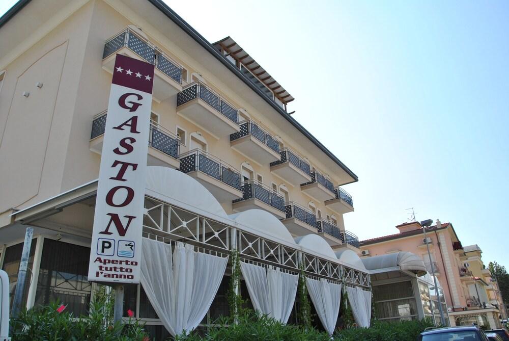 Hotel Gaston ริมินี ภายนอก รูปภาพ
