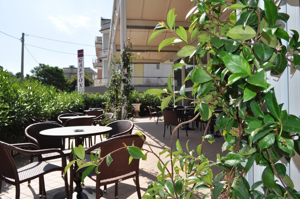 Hotel Gaston ริมินี ภายนอก รูปภาพ